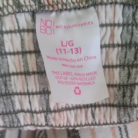 No Boundaries Jumpsuit Romper Size Large - Picture 5 of 6